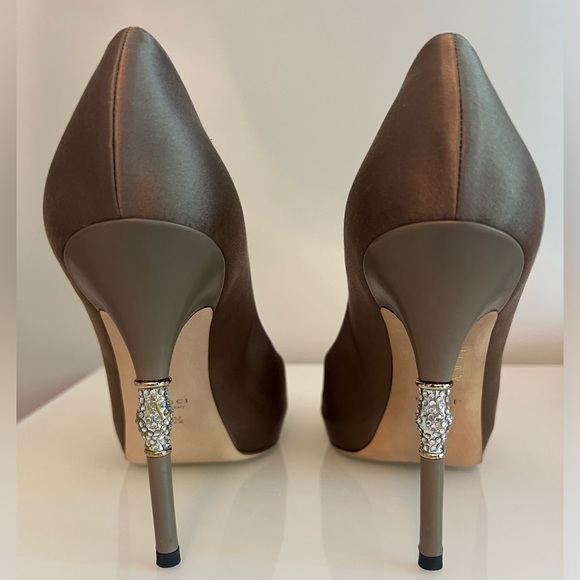 Gucci Satin Pumps - Picture 4 of 6